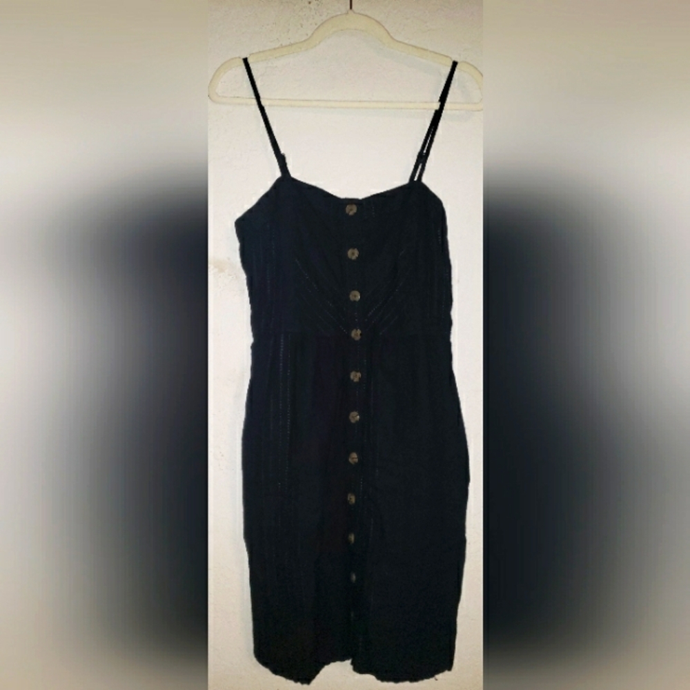 Universal Thread Black Dress - Picture 2 of 16